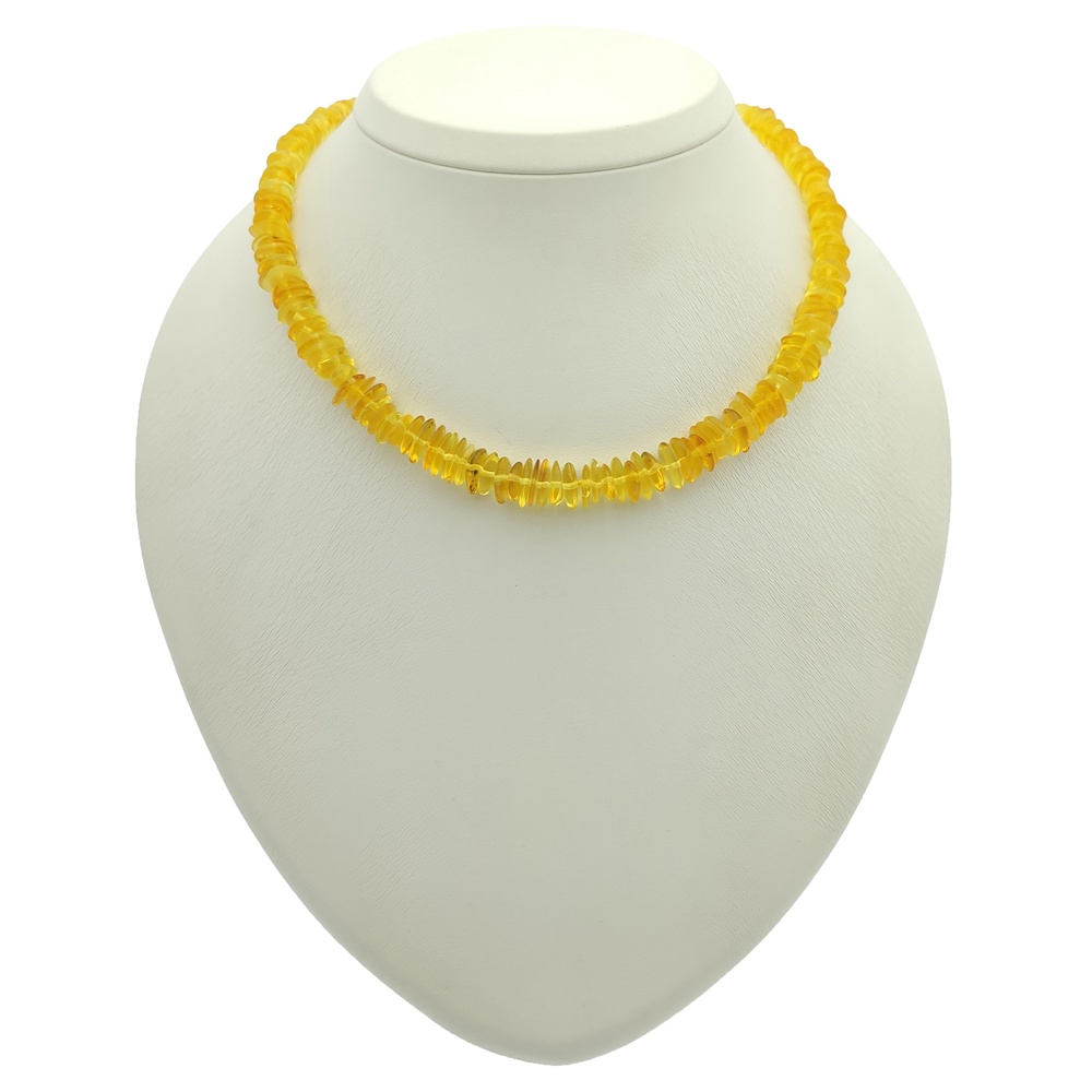 Бусы "Галька" из янтаря